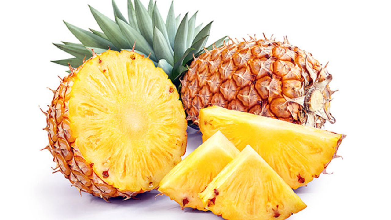 Pineapple For Digestion: ప్రతిరోజు ఒక పైనాపిల్ తింటే ఈ రోగాలన్నీ పరార్..! Pineapple For Digestion: ప్రతిరోజు ఒక పైనాపిల్ తింటే ఈ రోగాలన్నీ పరార్..!