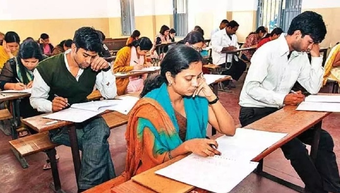 AP Mega DSC 2025: ఏ క్షణమైనా డీఎస్సీ నోటిఫికేషన్, ఏ జిల్లాలో ఎన్ని పోస్టులు ఖాళీ AP Mega DSC 2025: ఏ క్షణమైనా డీఎస్సీ నోటిఫికేషన్, ఏ జిల్లాలో ఎన్ని పోస్టులు ఖాళీ