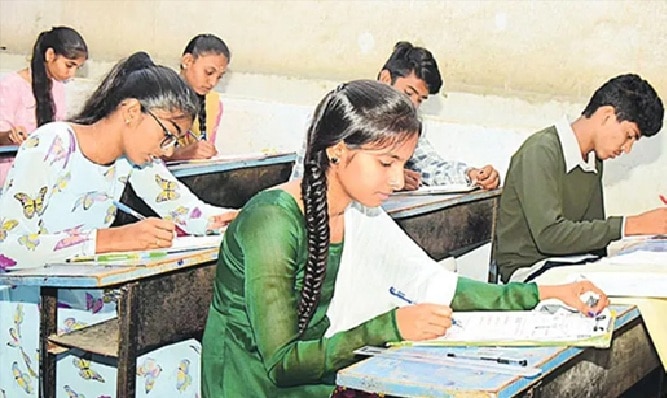 AP Inter Board: ఏపీ ఇంటర్మీడియట్లో కొత్త విధానం, ఓ సబ్జెక్టులో ఫెయిల్ అయినా నో ప్రోబ్లమ్ AP Inter Board: ఏపీ ఇంటర్మీడియట్లో కొత్త విధానం, ఓ సబ్జెక్టులో ఫెయిల్ అయినా నో ప్రోబ్లమ్