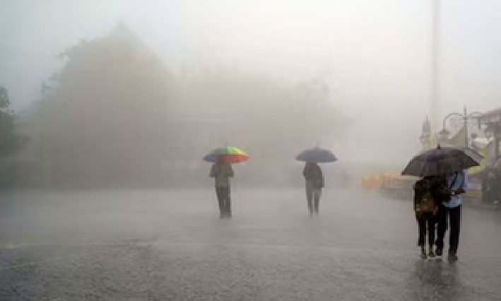 Heavy Rains Alert: బంగాళాఖాతంలో అల్పపీడనం, ఈ జిల్లాల్లో భారీ వర్షాలు