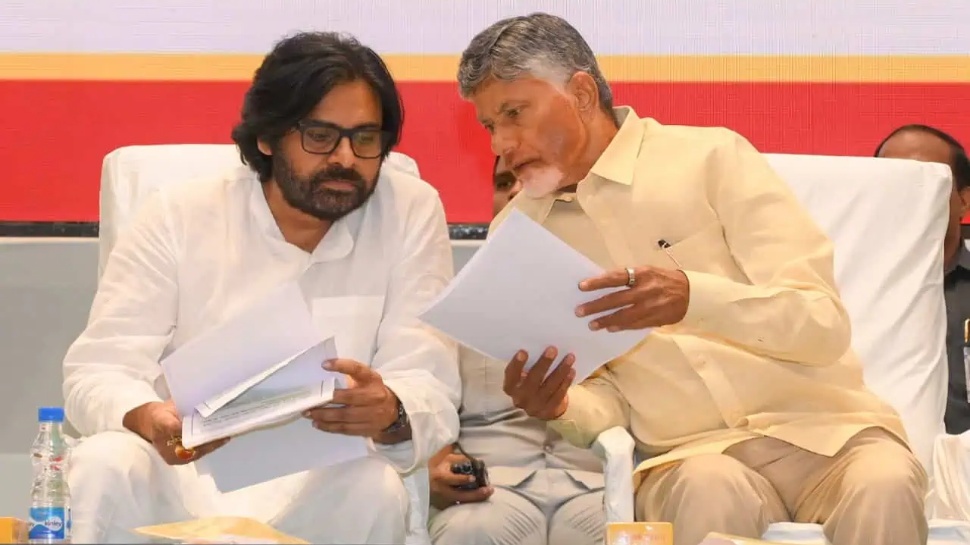 AP Govt Schemes: ఏడాది కూటమి ప్రభుత్వంపై ప్రజా అభిప్రాయం ఇదే.. ఏం చెప్పారంటే..? AP Govt Schemes: ఏడాది కూటమి ప్రభుత్వంపై ప్రజా అభిప్రాయం ఇదే.. ఏం చెప్పారంటే..?