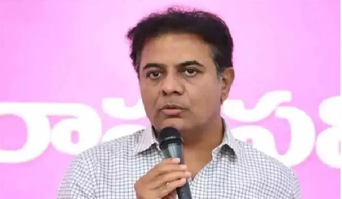 KTR Comments: అరెస్ట్ చేసినా భయపడేది లేదు, ప్రభుత్వంపై కేటీఆర్ తీవ్ర వ్యాఖ్యలు KTR Comments: అరెస్ట్ చేసినా భయపడేది లేదు, ప్రభుత్వంపై కేటీఆర్ తీవ్ర వ్యాఖ్యలు
