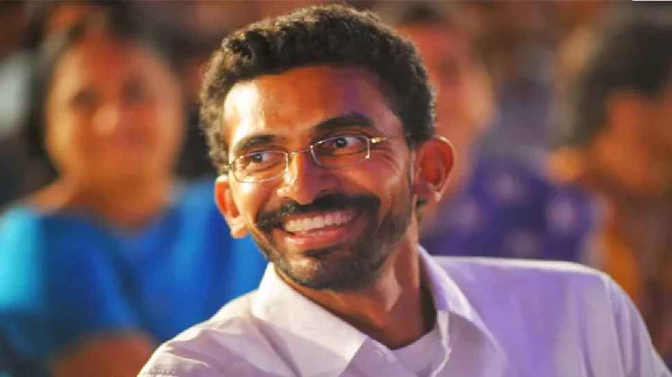 Sekhar Kammula: హీరో, హీరోయిన్ అంటే ఏమిటి అని అర్థం చెప్పిన దర్శకుడు.. విలువల్లో కుబేర! Sekhar Kammula: హీరో, హీరోయిన్ అంటే ఏమిటి అని అర్థం చెప్పిన దర్శకుడు.. విలువల్లో కుబేర!