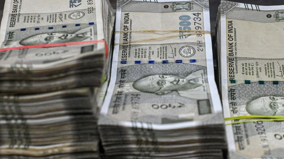 Govt Employees: ప్రభుత్వ ఉద్యోగులకు బంపర్ న్యూస్.. ఆ పథకం మరో ఏడాది పొడిగింపు Govt Employees: ప్రభుత్వ ఉద్యోగులకు బంపర్ న్యూస్.. ఆ పథకం మరో ఏడాది పొడిగింపు