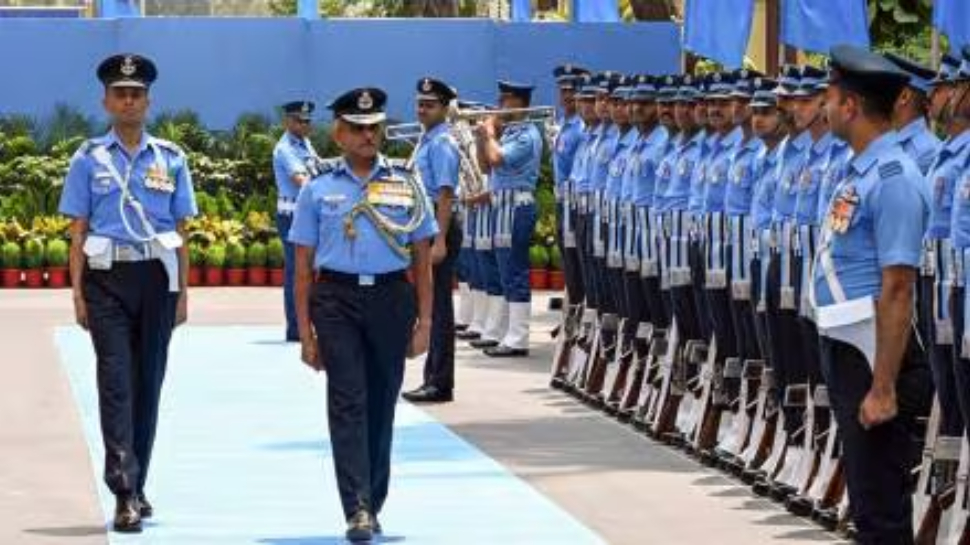 IAF Agniveer Vayu 2025: దేశానికి సేవ చేయడానికి ఇదే మంచి అవకాశం..ఈ రోజే అగ్నివీర్ పోస్టులకు ఇలా దరఖాస్తు చేసుకోండి..!! IAF Agniveer Vayu 2025: దేశానికి సేవ చేయడానికి ఇదే మంచి అవకాశం..ఈ రోజే అగ్నివీర్ పోస్టులకు ఇలా దరఖాస్తు చేసుకోండి..!!