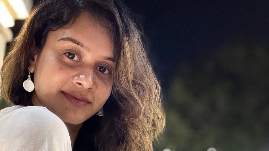 Swetcha Suicide: స్వేచ్ఛ ఆత్మహత్య కేసులో బిగ్‌ట్విస్ట్‌.. చిక్కడపల్లి పోలీసులకు లొంగిపోయిన పూర్ణచందర్‌..!