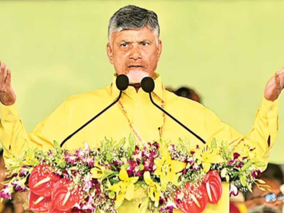 Babu on Polavaram: పోలవరంపై చంద్రబాబు నిర్ణయం అదేనా.. ప్రాజెక్ట్ నిర్మాణం పూర్తయ్యేది అపుడేనా..! Babu on Polavaram: పోలవరంపై చంద్రబాబు నిర్ణయం అదేనా.. ప్రాజెక్ట్ నిర్మాణం పూర్తయ్యేది అపుడేనా..!