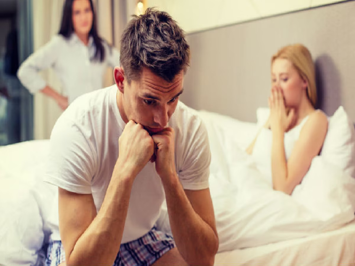 Extra Marital Affair: భారత్లో వ్యభిచారం నేరమా? ఏ శిక్ష పడుతుంది? ఇది తెలుసుకోండి.. Extra Marital Affair: భారత్లో వ్యభిచారం నేరమా? ఏ శిక్ష పడుతుంది? ఇది తెలుసుకోండి..