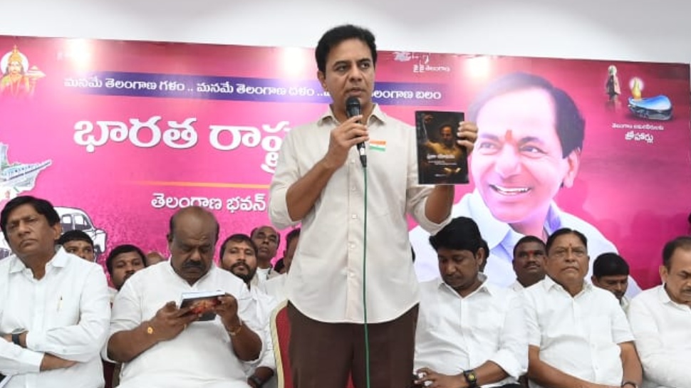 KT Rama Rao: స్వాతంత్య్ర దినోత్సవం రోజు కేసీఆర్కి కేటీఆర్ గొప్ప కానుక.. ఏమిటో తెలుసా? KT Rama Rao: స్వాతంత్య్ర దినోత్సవం రోజు కేసీఆర్కి కేటీఆర్ గొప్ప కానుక.. ఏమిటో తెలుసా?