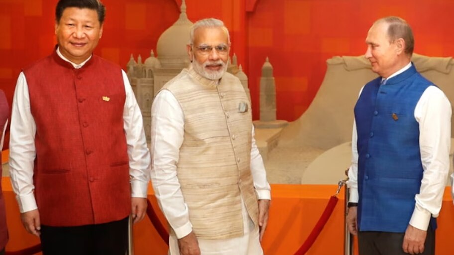 Modi Xi Jinping Meet: ఏడేళ్ల తర్వాత చైనాలో అడుగుపెట్టిన ప్రధాని మోదీ.. రేపే జిన్ పింగ్‌తో అత్యంత కీలక సమావేశం.. పుతిన్‌తోనూ భేటీ..!
