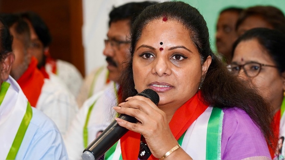 K Kavitha: మాజీ సీఎం కేసీఆర్‌పై సీబీఐ విచారణ.. నా కడుపు రగులుతోంది: ఎమ్మెల్సీ కవిత