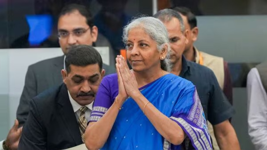 New GST Slabs:  సామాన్యులకు భారీ గుడ్ న్యూస్..జీఎస్టీపై కేంద్రం సంచలన నిర్ణయం.. రేట్లు తగ్గేది ఆ రోజు నుంచే.. ముహూర్తం ఫిక్స్..!! 