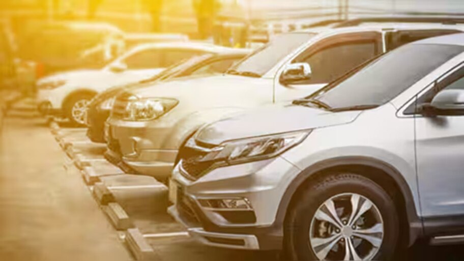 Car GST Rate 2025: రూ.10 లక్షల కారు కొంటే ఎంత మిగులుతుందో తెలుసా? చూస్తే ఎగిరిగంతేస్తారు!