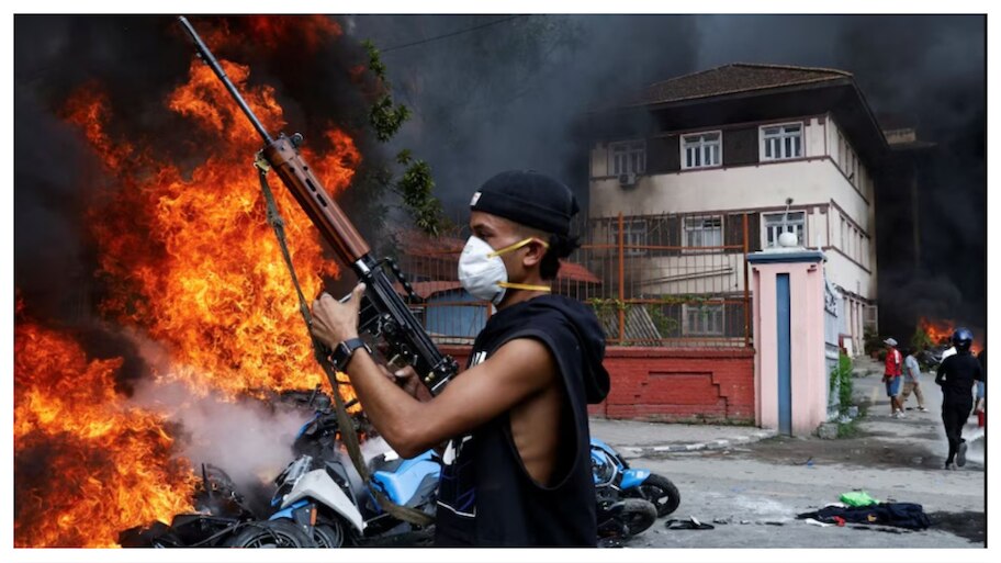 Nepal Protest: ఆర్మీ చేతుల్లోకి పాలన.. నేపాల్‌లో హై అలెర్ట్, మోదీ స్పందన ఇదే..!