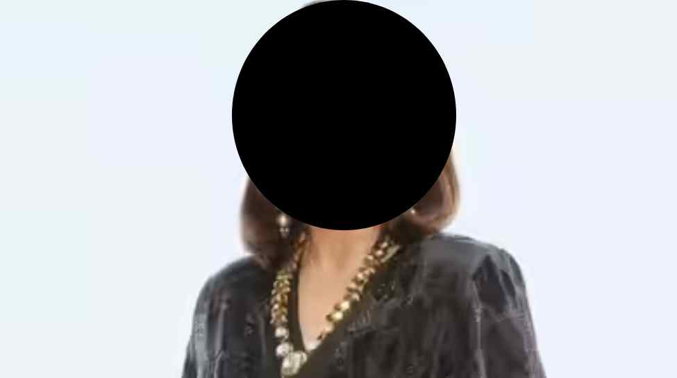 Heroine: భర్త వల్ల చిత్రహింసలు పడిన స్టార్ నటి.. అయినా కూడా ఆ స్టార్ హీరోని వదలకుండా..! Heroine: భర్త వల్ల చిత్రహింసలు పడిన స్టార్ నటి.. అయినా కూడా ఆ స్టార్ హీరోని వదలకుండా..!