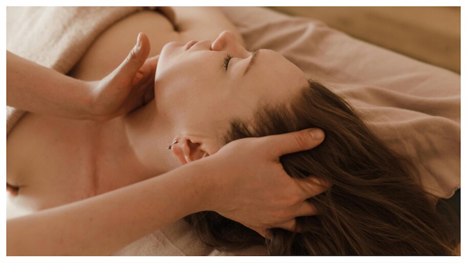 Head Massage: ప్రతిరోజూ ఇలా వేళ్లతో మసాజ్‌ చేసినా.. హెయిర్‌ఫాల్‌ సమస్యకు చెక్‌ పెట్టొచ్చు..