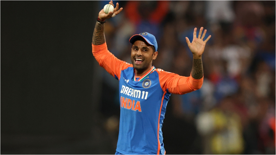 Ind vs Pak: ఇట్లుంటది మనోళ్ల దెబ్బ.. సిక్సర్తో ముగించిన సూర్య భాయ్..!! Ind vs Pak: ఇట్లుంటది మనోళ్ల దెబ్బ.. సిక్సర్తో ముగించిన సూర్య భాయ్..!!