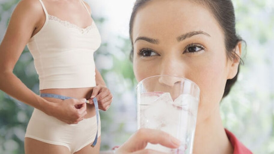 Weight Loss Tips: నో జిమ్.. నో డైట్.. జస్ట్ ఇలా వాటర్ తాగండి.. ఈజీగా వెయిట్‌లాస్ అవ్వండి..!