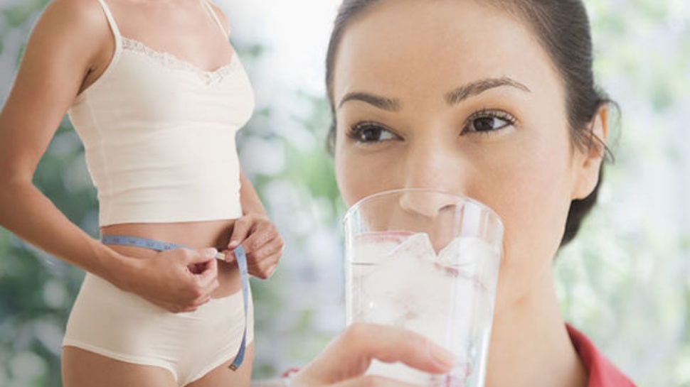 Weight Loss Tips: నో జిమ్.. నో డైట్.. జస్ట్ ఇలా వాటర్ తాగండి.. ఈజీగా వెయిట్లాస్ అవ్వండి..! Weight Loss Tips: నో జిమ్.. నో డైట్.. జస్ట్ ఇలా వాటర్ తాగండి.. ఈజీగా వెయిట్లాస్ అవ్వండి..!