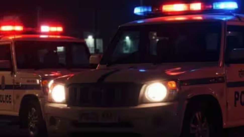 Crime News: లోన్ ఎగ్గొట్టేందుకు బీజేపీ నేత కుమారుడి తల తిక్క ప్లాన్.. ఫేక్ మరణాన్ని సృష్టించి..! Crime News: లోన్ ఎగ్గొట్టేందుకు బీజేపీ నేత కుమారుడి తల తిక్క ప్లాన్.. ఫేక్ మరణాన్ని సృష్టించి..!