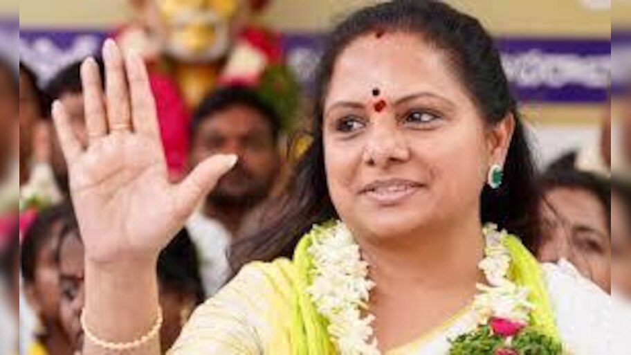 MLC Kavitha: బాంబు పేల్చిన కల్వకుంట్ల కవిత..బీఆర్ఎస్ నేతలు టచ్‌లో ఉన్నారు..కొత్త పార్టీపై వ్యాఖ్యలు!