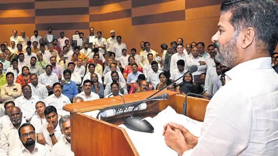 Telangana Govt: గుడ్న్యూస్.. తెలంగాణ ప్రభుత్వం కీలక నిర్ణయం.. ఉద్యోగులకు దసరా బొనాంజా..! Telangana Govt: గుడ్న్యూస్.. తెలంగాణ ప్రభుత్వం కీలక నిర్ణయం.. ఉద్యోగులకు దసరా బొనాంజా..!