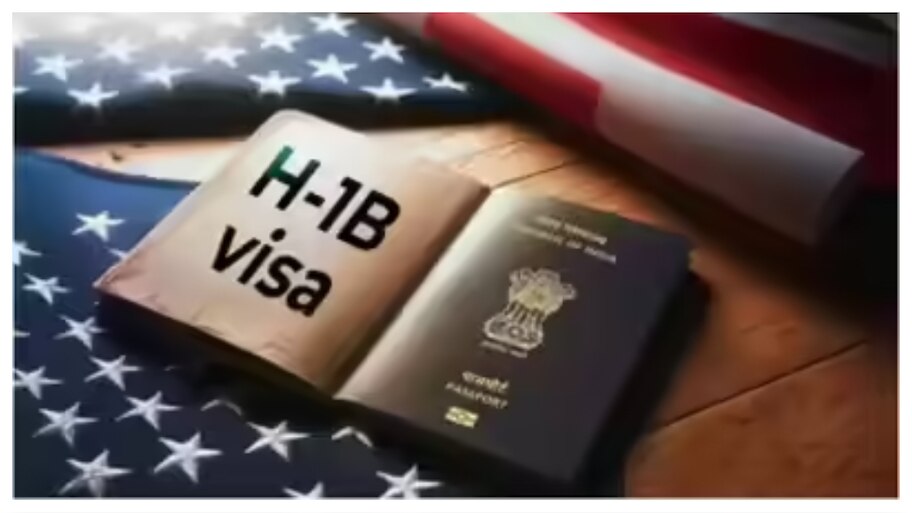 H-1B Visa: H-1B వీసాపై వైట్‌హౌజ్‌ క్లారిటీ.. అది వార్షిక రుసుము కాదు, వన్‌ టైమ్‌ ఫీజు..!