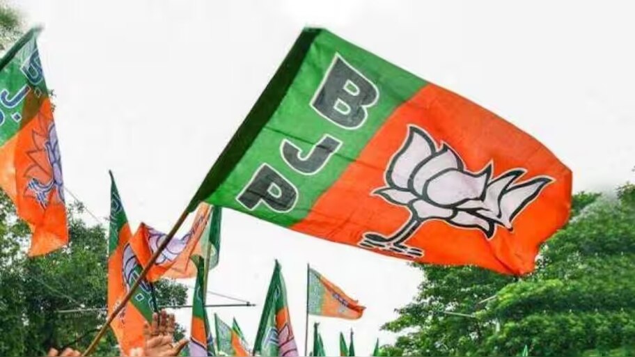 Telangana BJP: బీజేపీలో కుమ్ములాటలు.. ఆ ఎంపీ వ్యవహారంతో రచ్చ