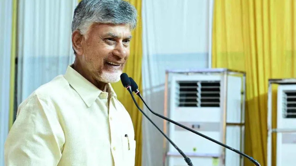 Cm Chandrababu: ఆటో, క్యాబ్ డ్రైవర్లకు సూపర్ గుడ్న్యూస్.. రూ.15 వేలు పడే తేదీ, టైమ్ చెప్పిన సీఎం చంద్రబాబు Cm Chandrababu: ఆటో, క్యాబ్ డ్రైవర్లకు సూపర్ గుడ్న్యూస్.. రూ.15 వేలు పడే తేదీ, టైమ్ చెప్పిన సీఎం చంద్రబాబు