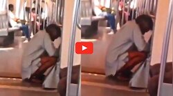 Urinating In Metro Video: మెట్రోను బాత్రూం చేసిన తాత.. అందరూ చూస్తుండగానే మూత్ర విసర్జన.. వీడియో ఇదే.. 