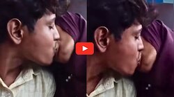 కానివ్వండ్రా కానివ్వండి.. బస్సులో నిబ్బి నిబ్బ రొమాన్స్.. వీడియో..!