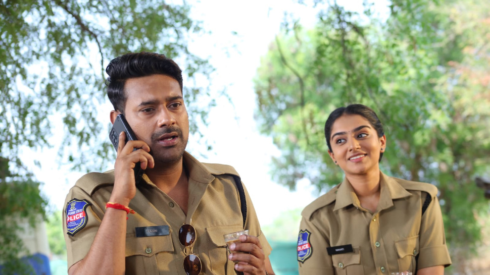 Constable Review:‘కానిస్టేబుల్’ మూవీ రివ్యూ.. వరుణ్ సందేశ్ హిట్ కొట్టినట్టేనా..! Constable Review:‘కానిస్టేబుల్’ మూవీ రివ్యూ.. వరుణ్ సందేశ్ హిట్ కొట్టినట్టేనా..!