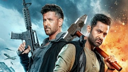 ఓటీటీలో ఎన్టీఆర్, హృతిక్ ల ‘వార్ 2’ సంచలన రికార్డు..  డిజాస్టర్ టాక్ తో మాస్ రచ్చ.. 