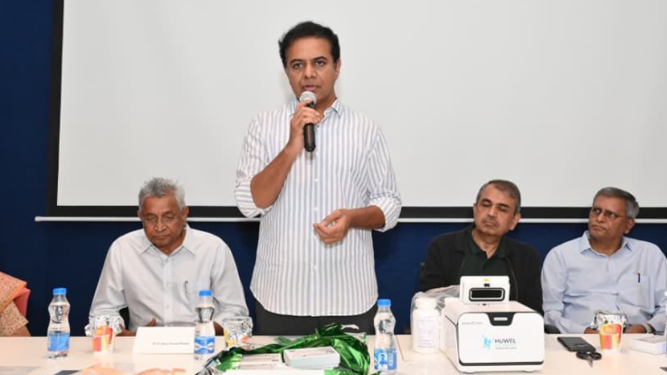KTR: మాజీ సీఎం కేసీఆర్ దూరదృష్టికి నిదర్శనం తెలంగాణ మెడికల్ డివైసెస్ పార్క్ KTR: మాజీ సీఎం కేసీఆర్ దూరదృష్టికి నిదర్శనం తెలంగాణ మెడికల్ డివైసెస్ పార్క్
