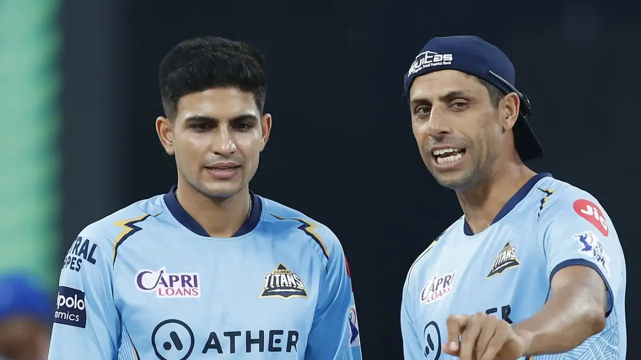 Gujarat Titans: ఐపీఎల్లో గుజరాత్ వదిలేసిన ఆటగాళ్లు వీళ్లే..మినీ వేలంలో నెహ్రా-గిల్ ప్లాన్ ఏంటంటే? Gujarat Titans: ఐపీఎల్లో గుజరాత్ వదిలేసిన ఆటగాళ్లు వీళ్లే..మినీ వేలంలో నెహ్రా-గిల్ ప్లాన్ ఏంటంటే?