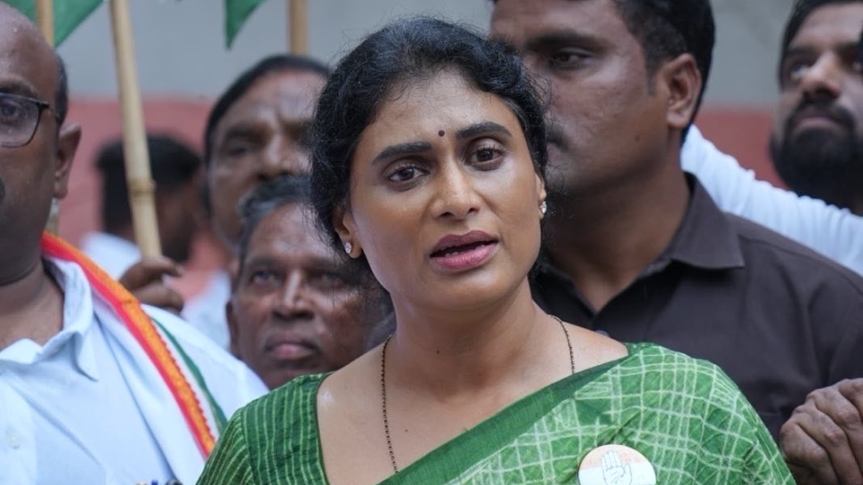 YS Sharmila: కూటమి పాలనలో 21 మంది మన్యం బిడ్డలు మృతి చంద్రబాబు చేసిన హత్యలే: వైఎస్ షర్మిల YS Sharmila: కూటమి పాలనలో 21 మంది మన్యం బిడ్డలు మృతి చంద్రబాబు చేసిన హత్యలే: వైఎస్ షర్మిల