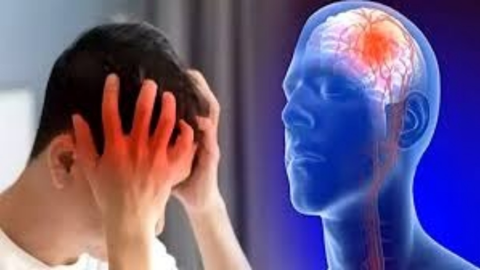 Brain Stroke Signs: నిర్లక్ష్యం వద్దు.. బ్రెయిన్ స్ట్రోక్ లక్షణాలు ఇవే.. సమయానికి గుర్తిస్తే ప్రాణాలను కాపాడొచ్చు..! Brain Stroke Signs: నిర్లక్ష్యం వద్దు.. బ్రెయిన్ స్ట్రోక్ లక్షణాలు ఇవే.. సమయానికి గుర్తిస్తే ప్రాణాలను కాపాడొచ్చు..!