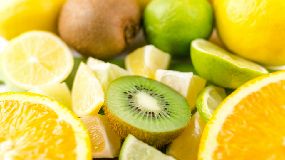 Fruits: స్కూలుకు వెళ్లే పిల్లలకు ఈ పండ్లు ఆరోగ్యకరం.. బలం పెంచే సూపర్ఫుడ్..! Fruits: స్కూలుకు వెళ్లే పిల్లలకు ఈ పండ్లు ఆరోగ్యకరం.. బలం పెంచే సూపర్ఫుడ్..!