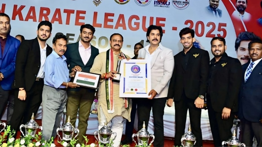 Telangana: సామాజిక సేవకుడు సిద్ధురెడ్డి.. హై రేంజ్ ఇన్‌స్పైరింగ్ ఇండియన్ అవార్డుతో సత్కరణ..