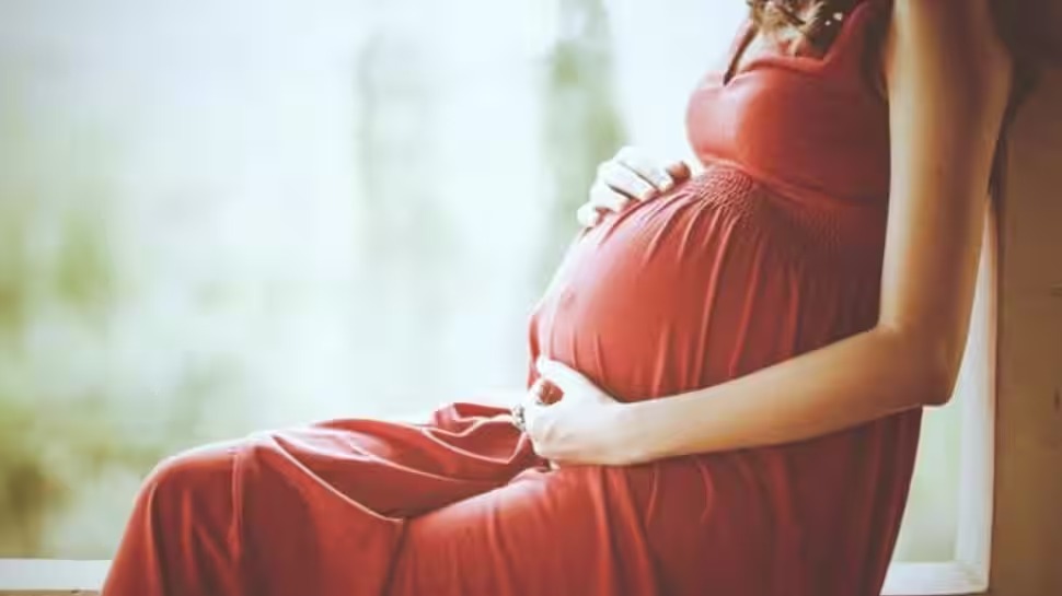Pregnancy: పెళ్లైన 30 రోజుల్లోనే 2 నెలల గర్భవతి! ఇదెలా సాధ్యం..దిమ్మతిరిగే ట్విస్ట్ ఇచ్చిన డాక్టర్! Pregnancy: పెళ్లైన 30 రోజుల్లోనే 2 నెలల గర్భవతి! ఇదెలా సాధ్యం..దిమ్మతిరిగే ట్విస్ట్ ఇచ్చిన డాక్టర్!