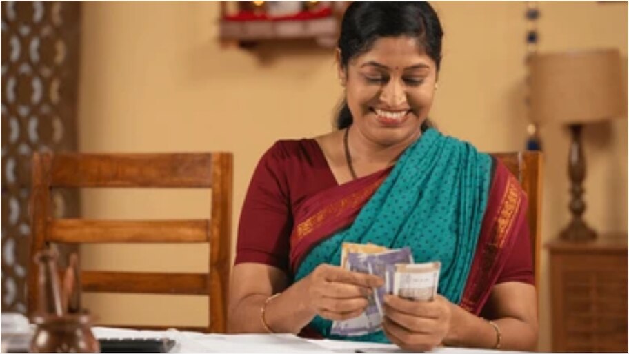 Money Saving Tips: మహిళలూ ఈ 4 పనులు చేయండి.. రూపాయి ఖర్చు లేకుండా ఏడాది లక్ష రూపాయలు పోగు చేస్తారో..ఎలాగో తెలుసా..? 