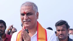 Harish Rao: పండుగ పూట కేసీఆర్‌ను తలుచుకున్న గ్రామస్తులు.. హరీశ్ రావుతో ఆత్మీయ పలకరింపు