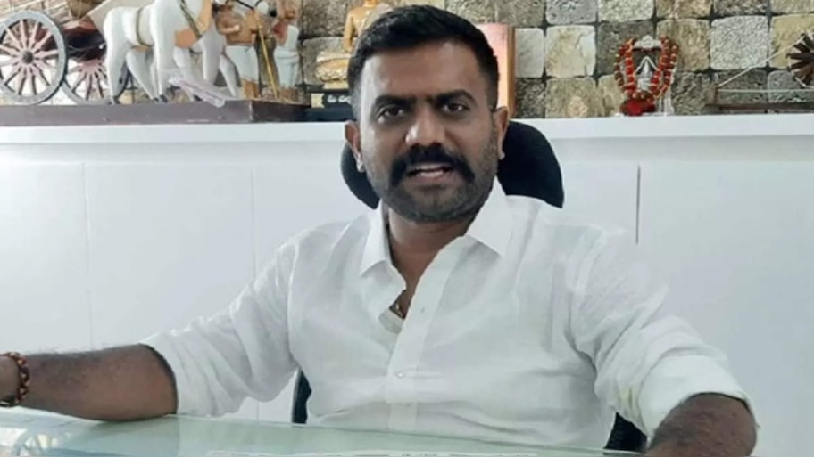 Kethireddy Mass Warning Dharmavaram politics is heating up Kethi Reddy ...
