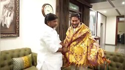 YS Jagan: వైఎస్‌ జగన్‌ను కలిసిన తెలంగాణ డిప్యూటీ సీఎం