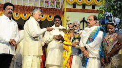 Chandrababu Ugadi: గోదావరి పుష్కరాలకు ముందే పోలవరం జాతికి అంకితం చేస్తా: చంద్రబాబు