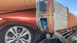 keesara Toll plaza Accident: కీసర టోల్‌గేట్ వద్ద ఘోరం.. BMW కారు మీద పడ్డ సిమెంట్ 