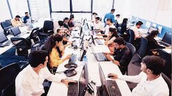 Central Govt Employees: కేంద్ర ప్రభుత్వ ఉద్యోగులకు తీపి కబురు.. కొత్త ఇన్సూరెన్స్ స్కీమ్ ప్రారంభం.. బెనిఫిట్స్ ఇవే..!