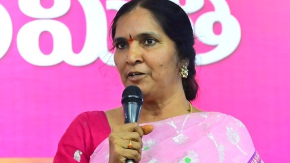BRS Party Demands Narendra Modi Dismis Bandi Sanjay From Union Cabinet ...