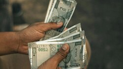 Pension: రాష్ట్ర ప్రభుత్వం కీలక నిర్ణయం.. నిరుద్యోగులకు నెలకు రూ. 3,000..  జర్నలిస్టులకు  రూ. 5,000 పెన్షన్..!! 