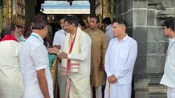 తిరుమల శ్రీవారి సేవలో రెండు రాష్ట్రాల గవర్నర్లు